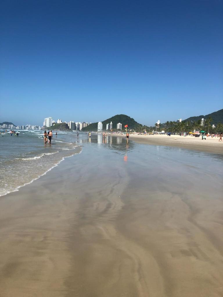 Apto Praia Da Enseada 4 Pessoas กัวรูจา ภายนอก รูปภาพ